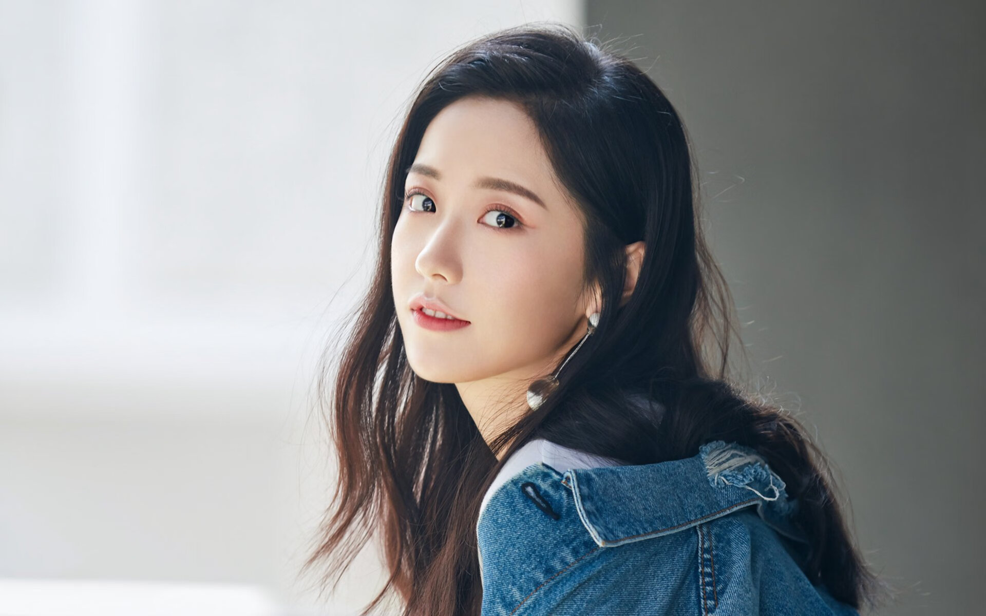 JIUYOU GAMING-_光影攀岩秀：视觉盛宴与运动激情结合_，攀岩摄影